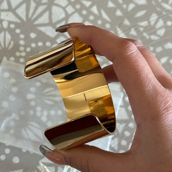 Ferragamo Bangle Bracelet - Picture 7 of 11